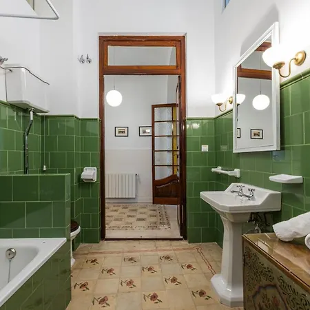 Florit Flats - Traditional House In El Cabanyal