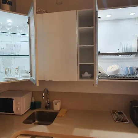 Cozy Luxury Apartments*****. The Center *