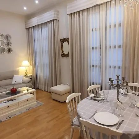 شقة Cozy Luxury Apartments*****. The Center *