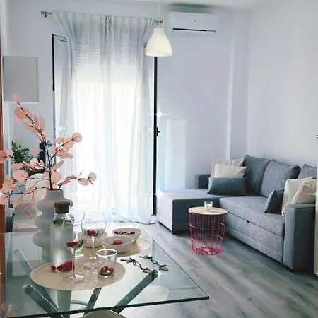 Bonito Apartamento Cerca Del Casco Antiguo Apartamento *
