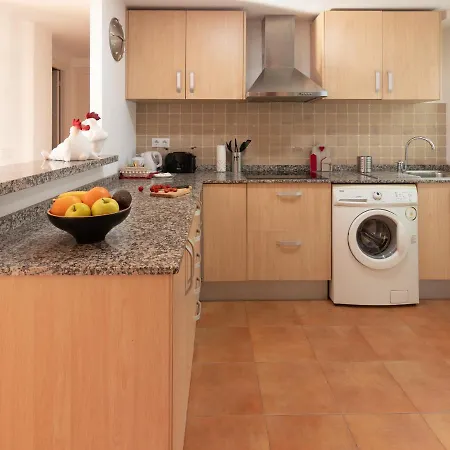 Luminoso. Comodo. Acogedor. Wifi. Junto A Ave * Βαλένθια