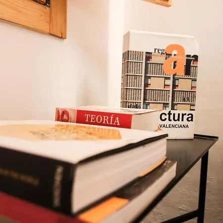 Estudio De Diseno En El Cabanyal Apartamento *