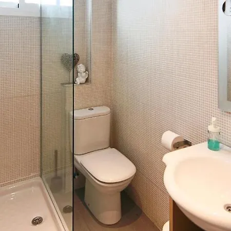 Luminoso. Comodo. Acogedor. Wifi. Junto A Ave *