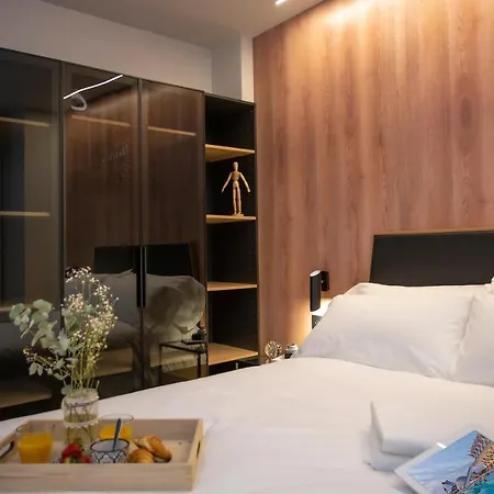 Neobeds - Stylish Modern 1br Near Old Town & Steps From Turia Park Daire Valensiya
