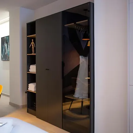 Neobeds - Stylish Modern 1br Near Old Town & Steps From Turia Park Valenza