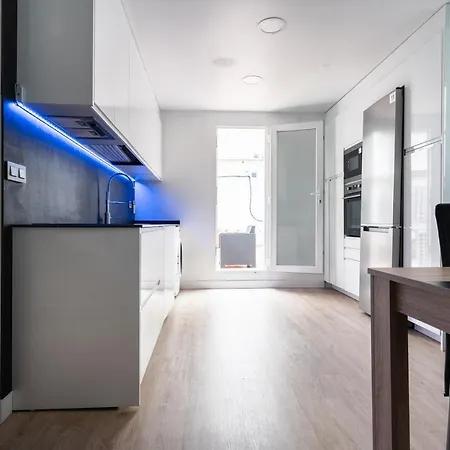 - Spacious Sanctuary In The Heart Of Valencia! - *