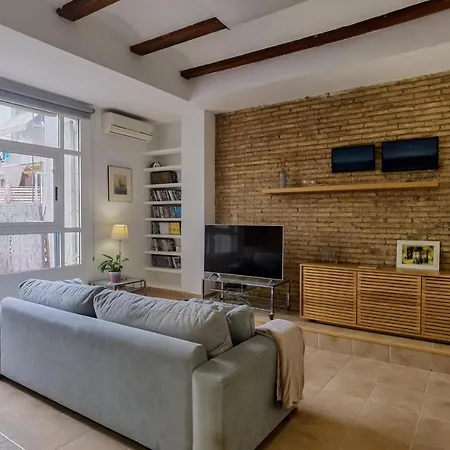 Enjoy 4 Pax At Ruzafa With Sunny Terrace アパート