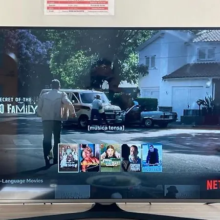 Calle Mora De Rubielos With Free Private Underground Parking アパート バレンシア