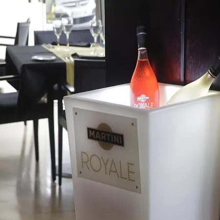 Alameda Plaza Hotel 4*