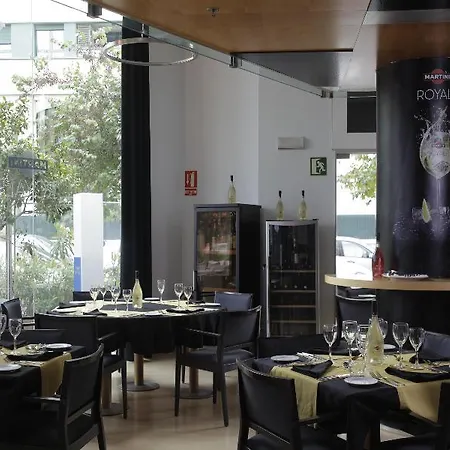 מלון Alameda Plaza