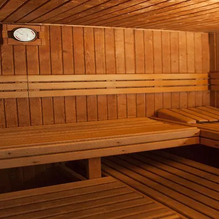 Отель Alameda Plaza 4*