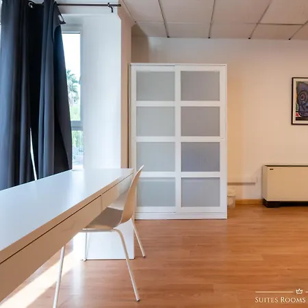 Suites Rooms Valencia 瓦伦西亚