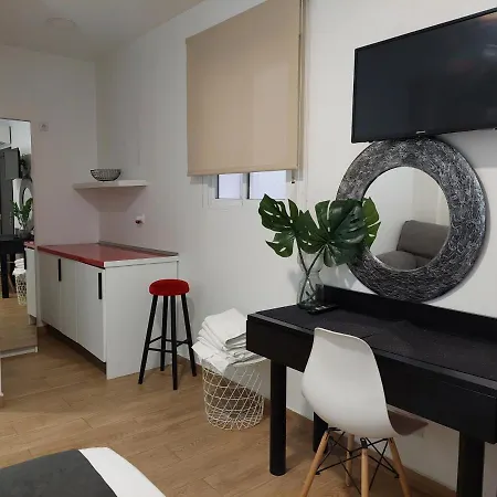 Rous - Solo Adultos 酒店