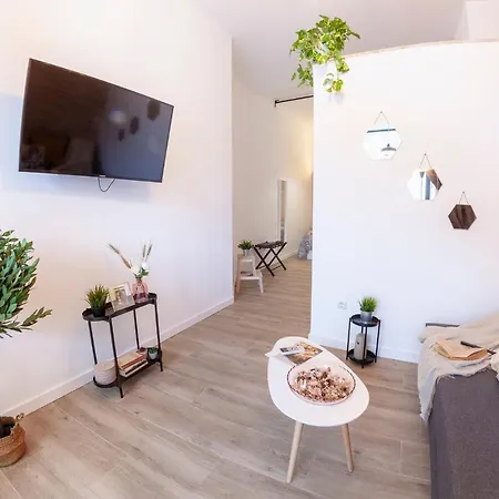 Nc - Design Loft Steps From Of Arts & Sciences