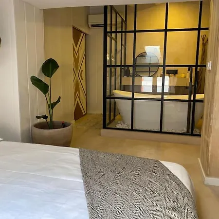 Daire Charming Loft In The Heart Of El Carmen Valensiya