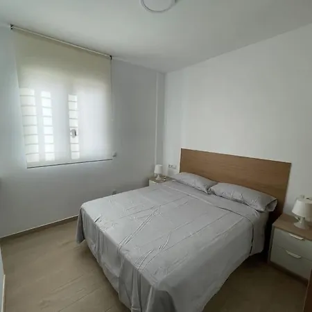 Malvarrosa 5px 2bth 5 Min Beach. Wifi.