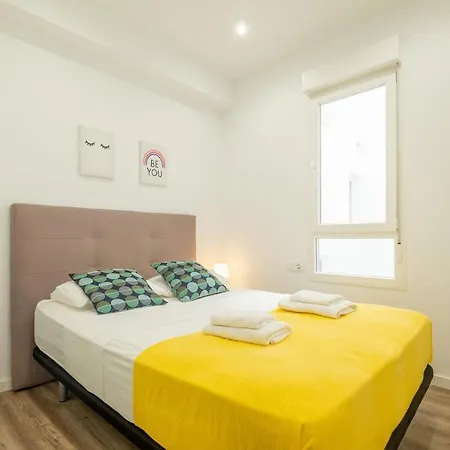 Modern, Stylish With Balcony *