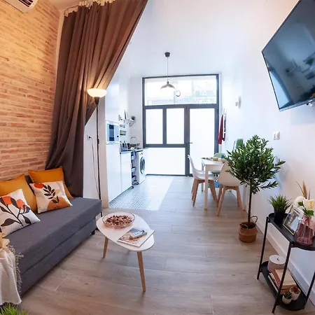 Nc - Design Loft Steps From Of Arts & Sciences Appartement