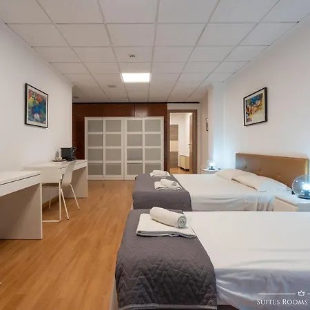 Suites Rooms Valencia 招待所