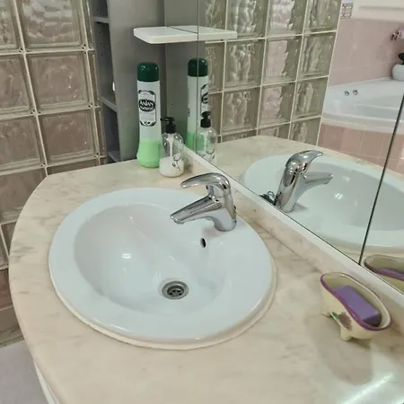 בית כפרי Chateau Angelique