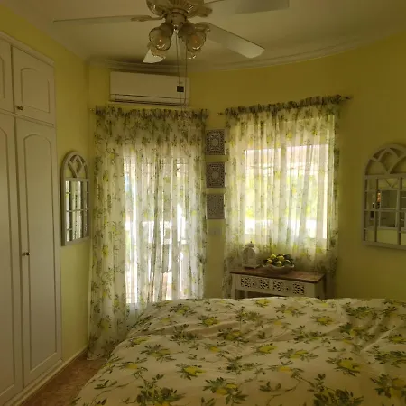 Chateau Angelique منزل ريفي فالنسيا