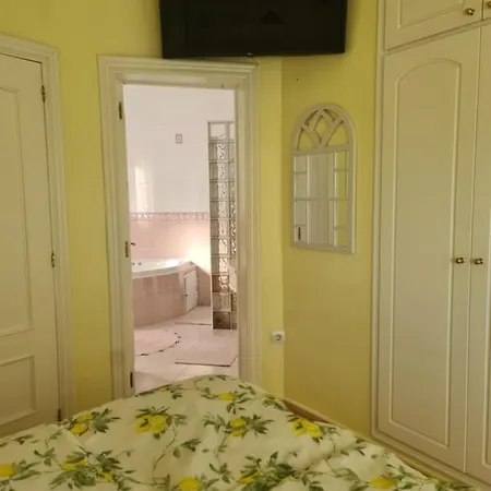 בית כפרי Chateau Angelique