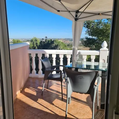 בית כפרי Chateau Angelique *