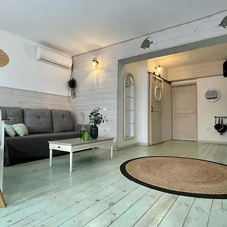 New Cozy Apartment, Wifi