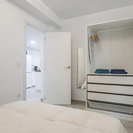 Apartamento Cerca Del Mar, Del Puerto Y Del Centro Apartment *