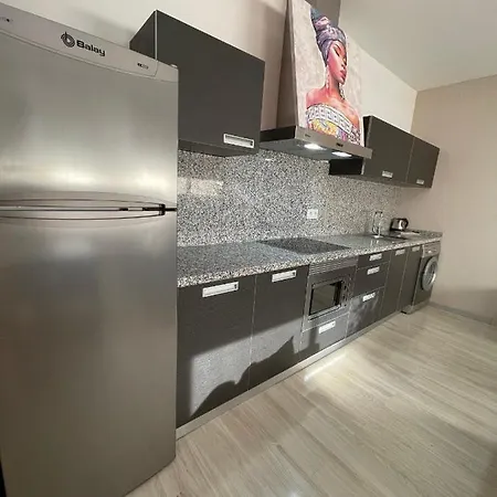 Apartamento Con Piscina Y Parking *