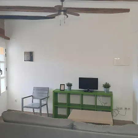 Vivienda / Planta Baja En El Carmen Apartment