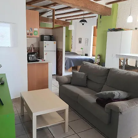 Vivienda / Planta Baja En El Carmen * Valencia