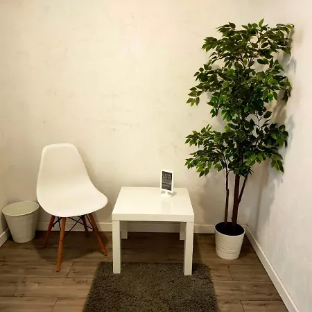 Apartamento Pequeno Con Mini Piscina - No Climatizada *