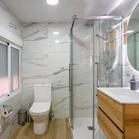 Sunny On Cabanal Beach * Valenza