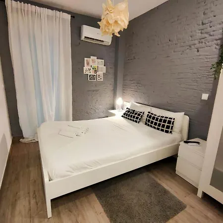 Pequeno Con Mini Piscina - No Climatizada Appartement