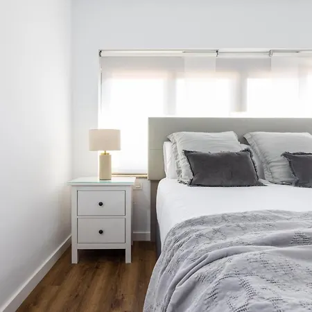 Florit Flats - The Apolo * Валенсия