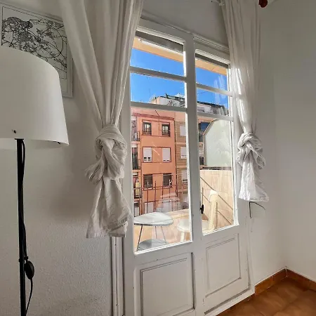Comfortable - Habitacion Acogedora Проживание в семье *