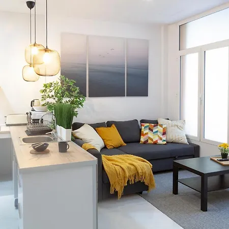 Artistic Digital Retreat-great Location Near Metro Apartment Valencia