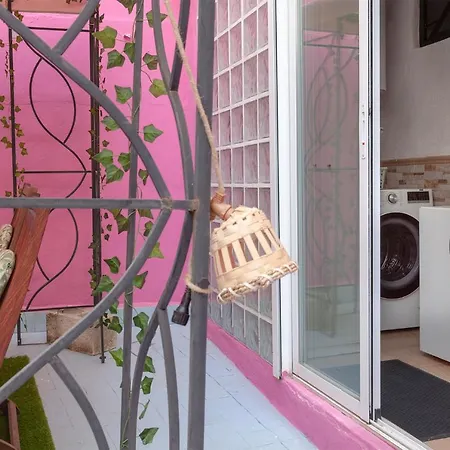 Apartamento Artsy Large Getaway - 2 Bedroom W Huge Patio - Great For Families And Digital Nomads Valência