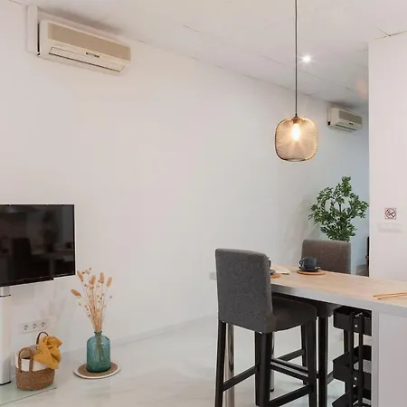Digital Nomad Retreat 2 -great Location Near Metro *