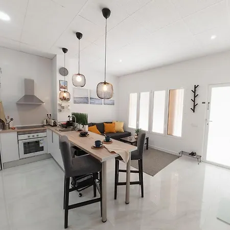 Digital Nomad Retreat 2 -great Location Near Metro *