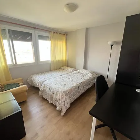 Views-room 2 People Shared Flat * Valencia