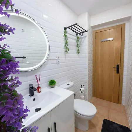 Luxury Artistic Digital Nomad 2 Bedroom W/terrace Appartement *