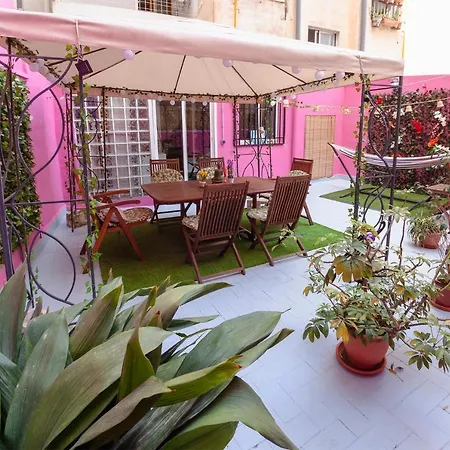 Artsy Large Getaway - 2 Bedroom W Huge Patio - Great For Families And Digital Nomads 公寓