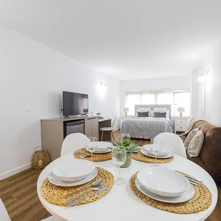 Florit Flats - The Apolo Apartament *