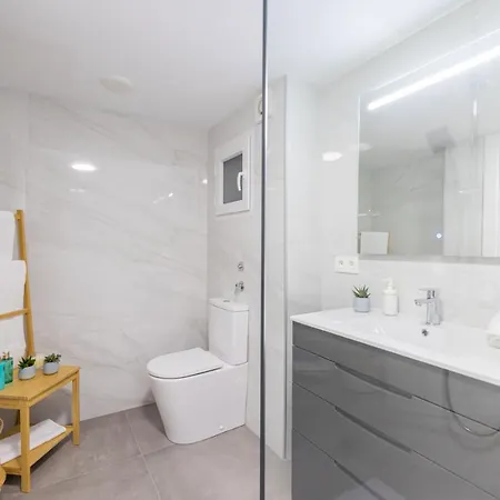 Florit Flats - The Apolo *