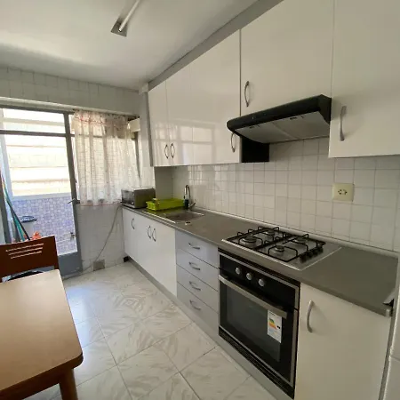 Апартаменты Piso Jovenes Familia Cerca Playa Y Centro . Blasco Ibanez A *