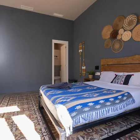 Bed & Breakfast Bird House Valencia