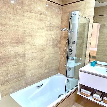 Luxury B40-7 On Apartment *