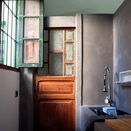 Apartamento Casita Artista En Edificio Barrio Ruzafa *